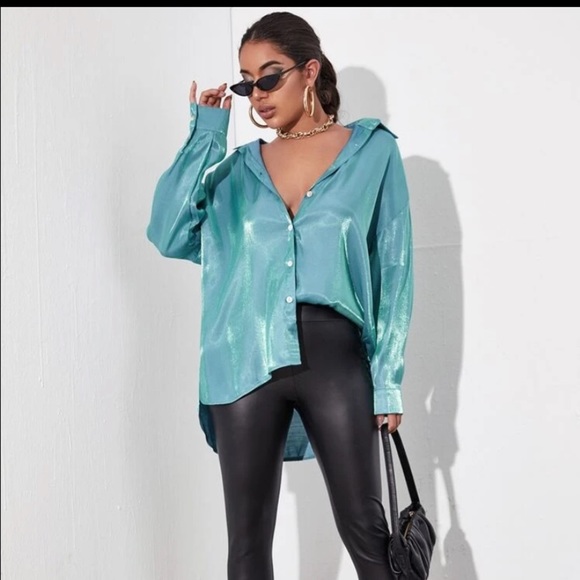 NEW INVENTORY 🔥Button Front Drop Shoulder Metallic Blouse🔥 - Picture 3 of 7